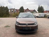 Gebraucht VW Touran 2012 Braun Van / Kleinbus