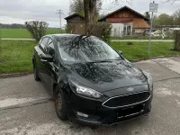 Usado Ford Focus Cool & Connect 150 CV (110 kW) 2017 Negro Berlina