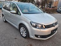 Gebraucht VW Touran Highline 105 PS (77 kW) 2010 Gold Van / Kleinbus