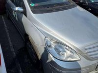 Gebraucht Mercedes B180 109 PS (80 kW) 2005 Grau Van / Kleinbus