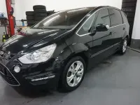 Gebraucht Ford S-MAX Titanium 140 PS (102 kW) 2014 Schwarz Van / Kleinbus