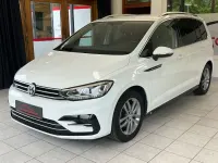 Gebraucht VW Touran Highline 150 PS (110 kW) 2018 Weiß Van / Kleinbus
