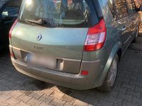Gebraucht Renault Clio 100 PS (73 kW) 2004 Grün Kleinwagen