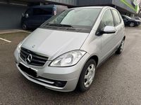 Gebraucht Mercedes A180 116 PS (85 kW) 2011 Silber Limousine