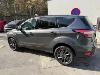 Gebraucht Ford Kuga Trend 182 PS (133 kW) 2018 Grau SUV