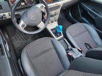 Gebraucht Opel Astra Cabriolet 105 PS (77 kW) 2007 Silber Cabrio