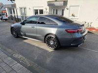 Gebraucht Mercedes E220 AMG line 194 PS (142 kW) 2020 Grau Coupé