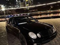 Gebraucht Mercedes E220 Classic 408 PS (300 kW) 2002 Limousine