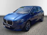 Gebraucht BMW 225 Active Tourer Sport Line 136 PS (100 kW) 2023 Phytonicblau metallic Van / Kleinbus