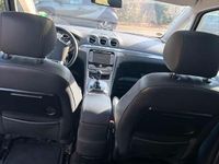 Gebraucht Ford S-MAX Titanium 140 PS (102 kW) 2010 Grau Van / Kleinbus