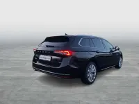 Używany Skoda Superb Selection 193 KM (141 kW) 2025 Szary Kombi