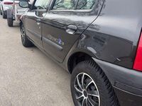 Gebraucht Renault Clio II 58 PS (42 kW) 2000 Schwarz Limousine