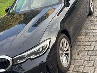 Gebraucht BMW 320 Advantage 190 PS (139 kW) 2020 Schwarz Kombi