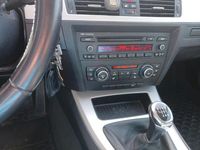 Gebraucht BMW 320 184 PS (135 kW) 2012 Grau Coupé