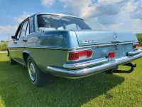 Gebraucht Mercedes S250 113 PS (83 kW) 1967 Blau Limousine