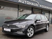 Gebraucht VW Passat Business 200 PS (147 kW) 2023 Mangangrau metallic Kombi