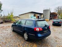 Gebraucht VW Passat 140 PS (102 kW) 2010 Blau Kombi