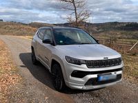 Usado Jeep Compass 241 HP (177 kW) 2022 Prateado SUV