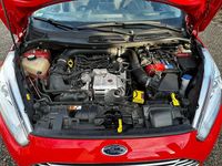 Gebraucht Ford Fiesta 125 PS (91 kW) 2014 Rot Kleinwagen