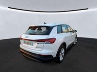 Gebraucht Audi Q4 e-tron 150 kW (204 PS) 2022 Gletscherweiß metallic SUV