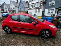 Gebraucht Peugeot 207 54 PS (39 kW) 2009 Rot Kleinwagen
