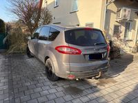 Gebraucht Ford S-MAX Titanium 140 PS (102 kW) 2012 Braun Van / Kleinbus