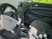Brugt Ford Focus Trend 101 HK (74 kW) 2007 Grå Sedan