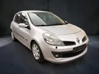 Gebraucht Renault Clio II 88 PS (64 kW) 2006 Silber Limousine