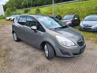 Gebraucht Opel Meriva Design Edition 120 PS (88 kW) 2012 Muskatgrau/muskat braun(m2) Van / Kleinbus