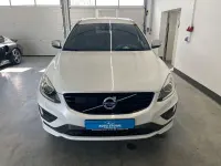 Gebraucht Volvo XC60 R-Design Momentum 220 PS (161 kW) 2015 Crystal white pearl / metallic SUV