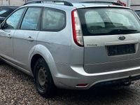 Gebraucht Ford Focus 109 PS (80 kW) 2010 Silber Kombi