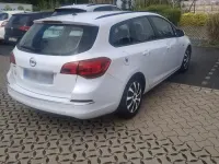 Gebraucht Opel Astra Edition 110 PS (80 kW) 2014 Weiß Kombi