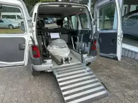 Gebraucht Peugeot Partner 109 PS (80 kW) 2004 Silber Van / Kleinbus