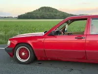 Gebraucht Mercedes 190 94 PS (69 kW) 1990 Rot Limousine