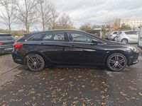 Gebraucht Hyundai i40 Classic 135 PS (99 kW) 2016 Schwarz Kombi