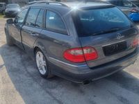 Gebraucht Mercedes E230 204 PS (150 kW) 2009 Blau Kombi