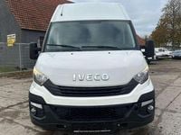 Second-hand Iveco Daily 136 CP (100 kW) 2017 Alb Monovolum