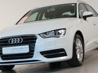 Gebraucht Audi A3 Attraction 150 PS (110 kW) 2014 Weiß metallic Limousine