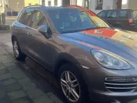 Gebraucht Porsche Cayenne Diesel 245 PS (180 kW) 2011 Grau SUV