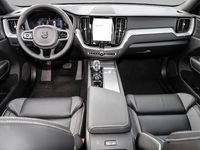 Gebraucht Volvo XC60 Plus 250 PS (183 kW) 2023 Grau SUV