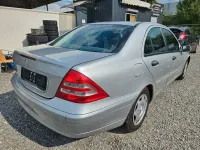 Gebraucht Mercedes C180 129 PS (94 kW) 2002 Silber Limousine