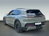 Neu Porsche Cayenne Electric 325 kW (442 PS) 2026 Grün SUV