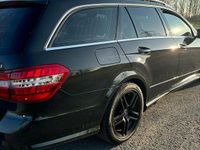 Gebraucht Mercedes E350 292 PS (214 kW) 2010 Schwarz Kombi