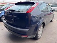 Gebraucht Ford Focus Trend 80 PS (58 kW) 2005 Blau Limousine