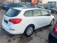 Gebraucht Opel Astra Selection 110 PS (80 kW) 2015 Weiß Kombi