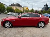 Gebraucht Jaguar XE 179 PS (131 kW) 2017 Rot Limousine