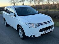 Gebraucht Mitsubishi Outlander Edition 150 PS (110 kW) 2015 Weiß SUV