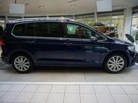 Gebraucht VW Touran Highline 150 PS (110 kW) 2018 Blau Van / Kleinbus