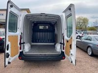 Gebraucht Opel Movano 131 PS (96 kW) 2018 Weiß Van
