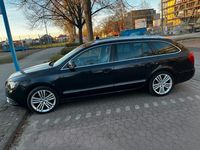 Gebraucht Skoda Superb 150 PS (110 kW) 2015 Schwarz Kombi